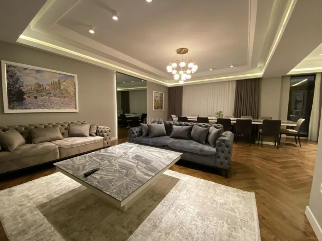 Kirayə verilir 4 otaqlı mənzil 235 m²