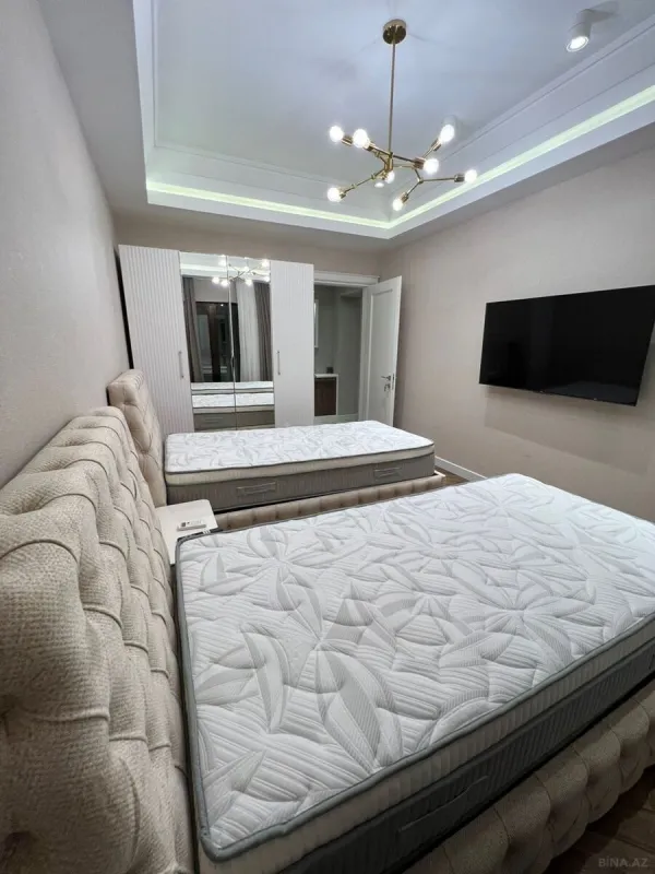 Kirayə verilir 4 otaqlı mənzil 235 m²