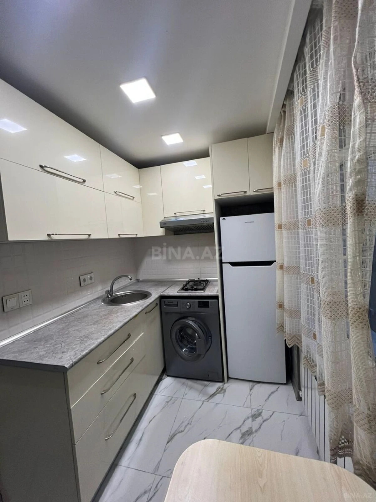 Satılır 1 otaqlı mənzil 35 m²