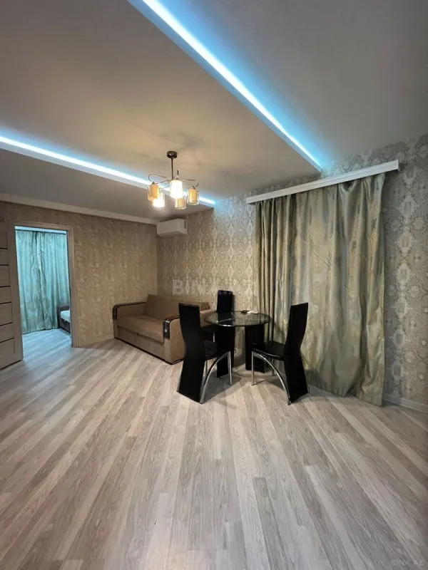 Satılır 1 otaqlı mənzil 35 m²