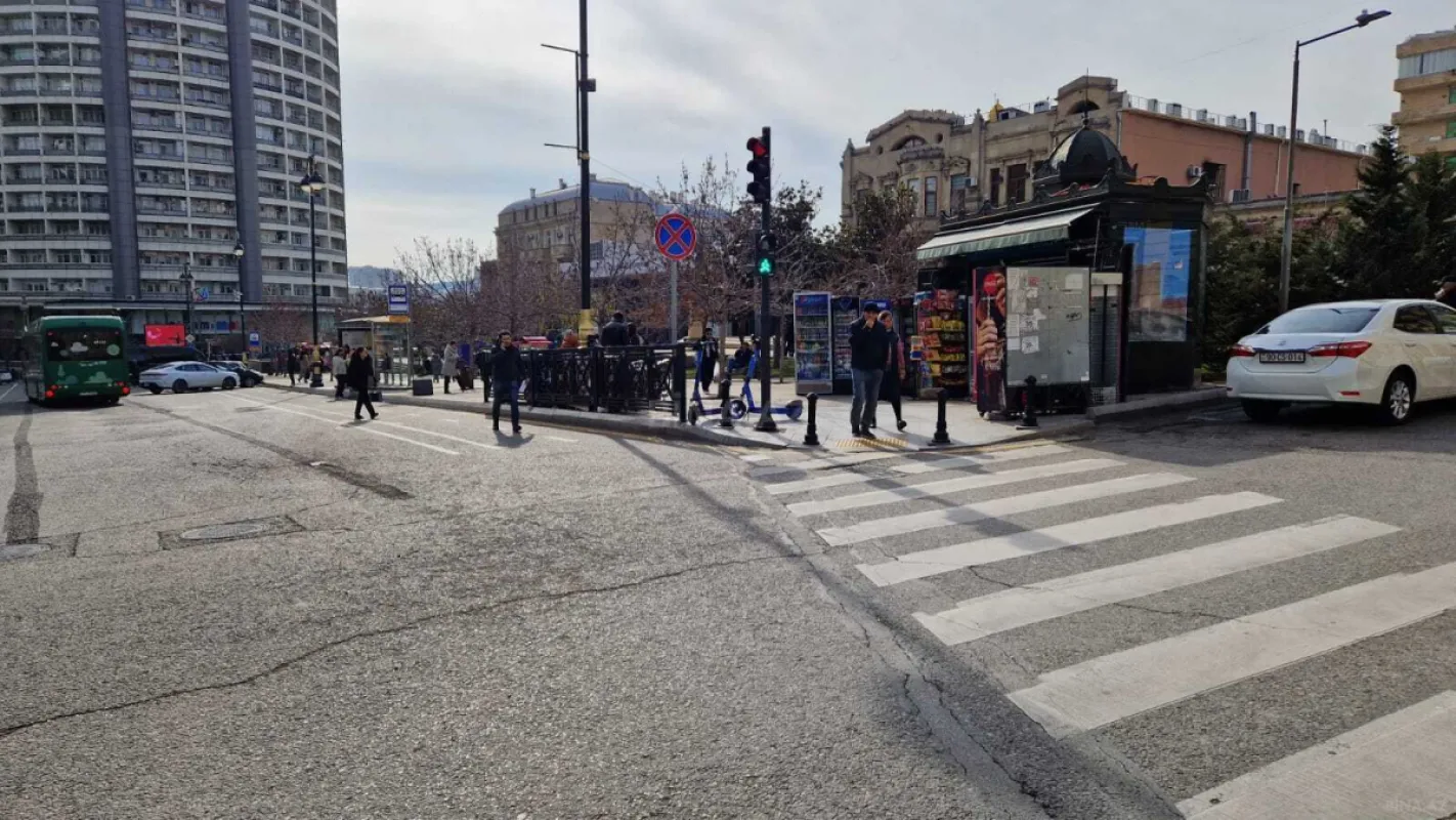 Kirayə verilir 1 otaqlı ofis 40 m²