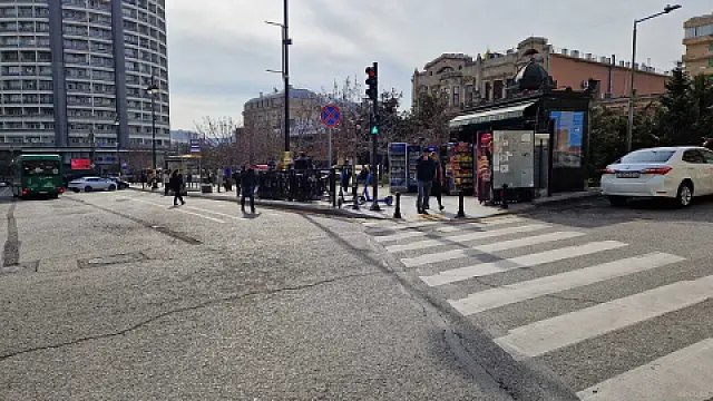 Kirayə verilir 1 otaqlı ofis 40 m² — Bakı, Nizami 1 otaq 40.00 m²