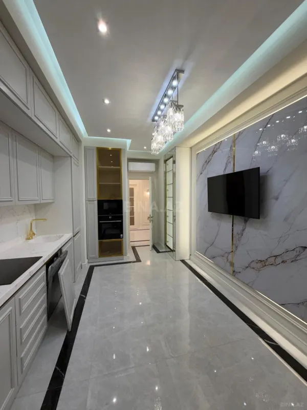 Kirayə verilir 3 otaqlı mənzil 140 m²