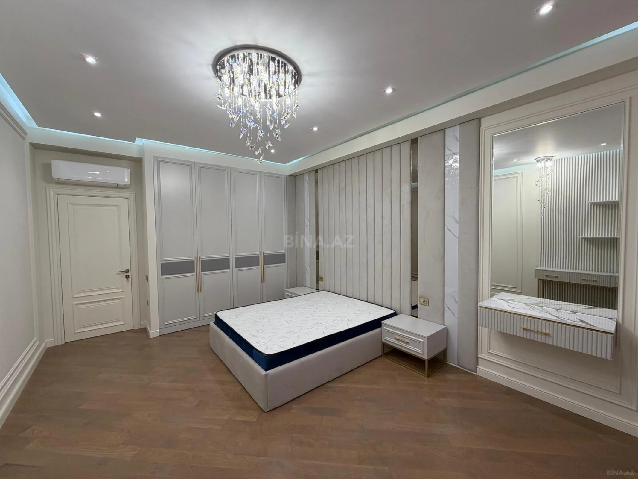 Kirayə verilir 3 otaqlı mənzil 140 m²