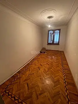 Satılır 4 otaqlı mənzil 103 m²