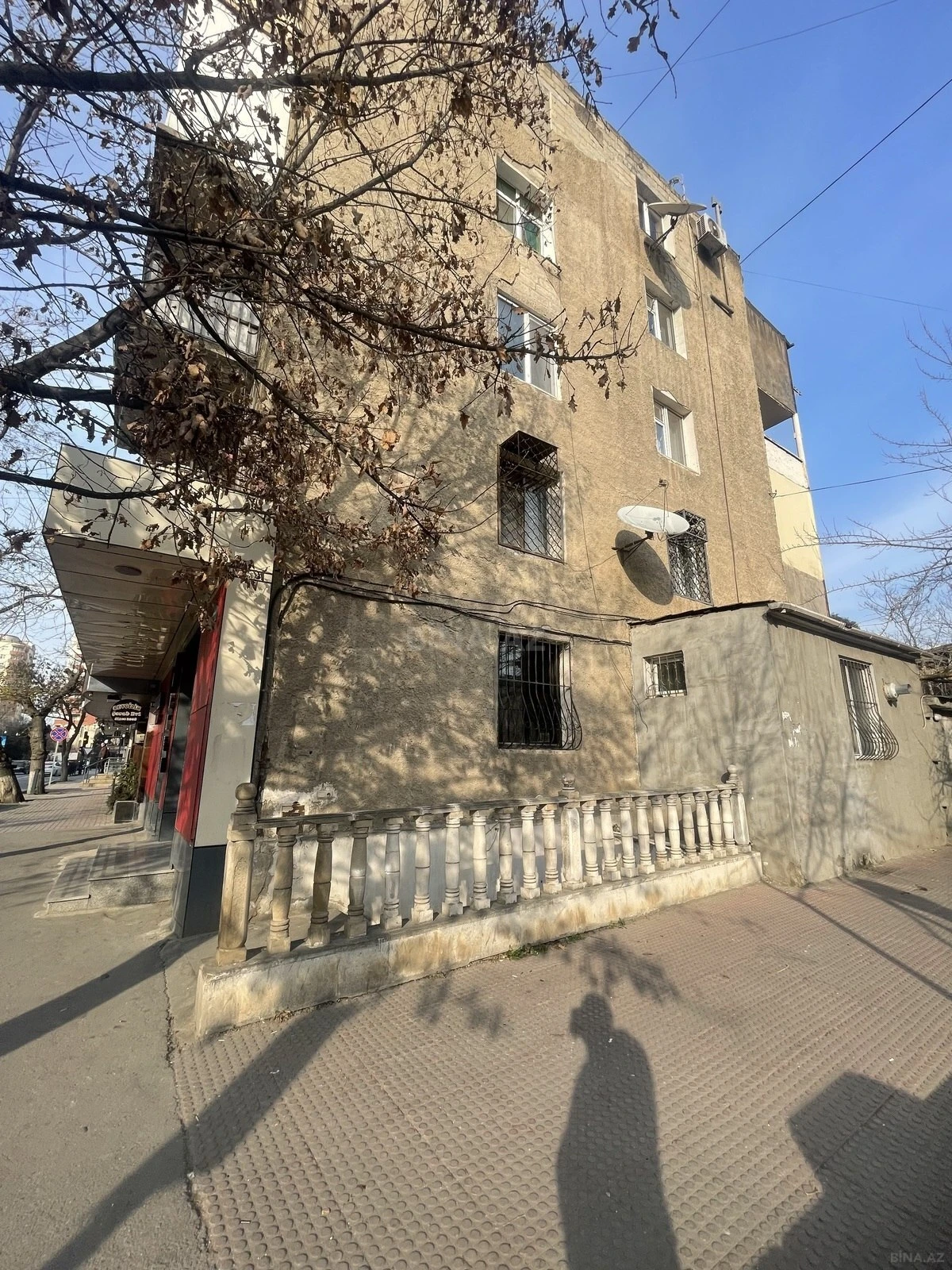 Satılır 4 otaqlı mənzil 103 m²