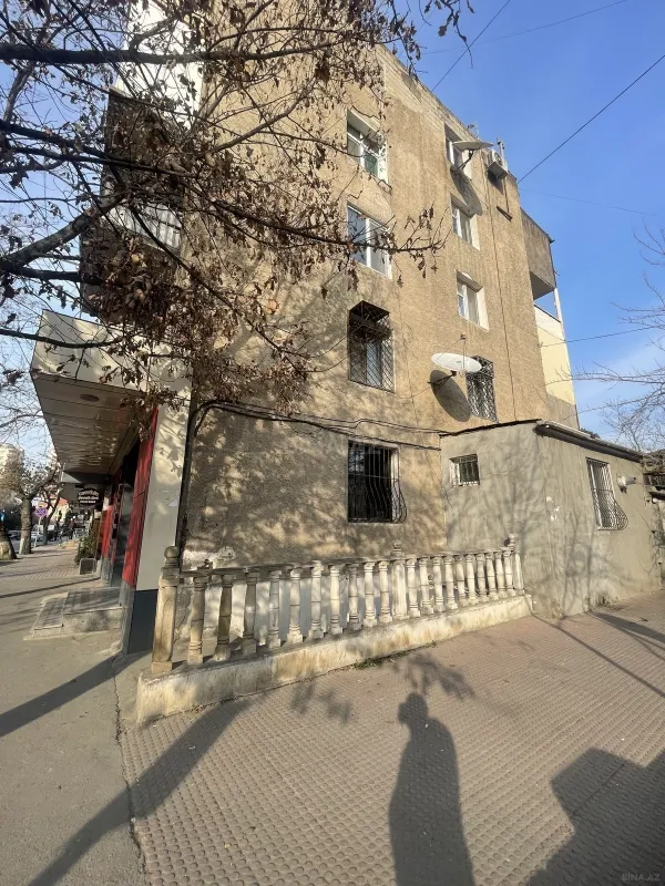 Satılır 4 otaqlı mənzil 103 m²