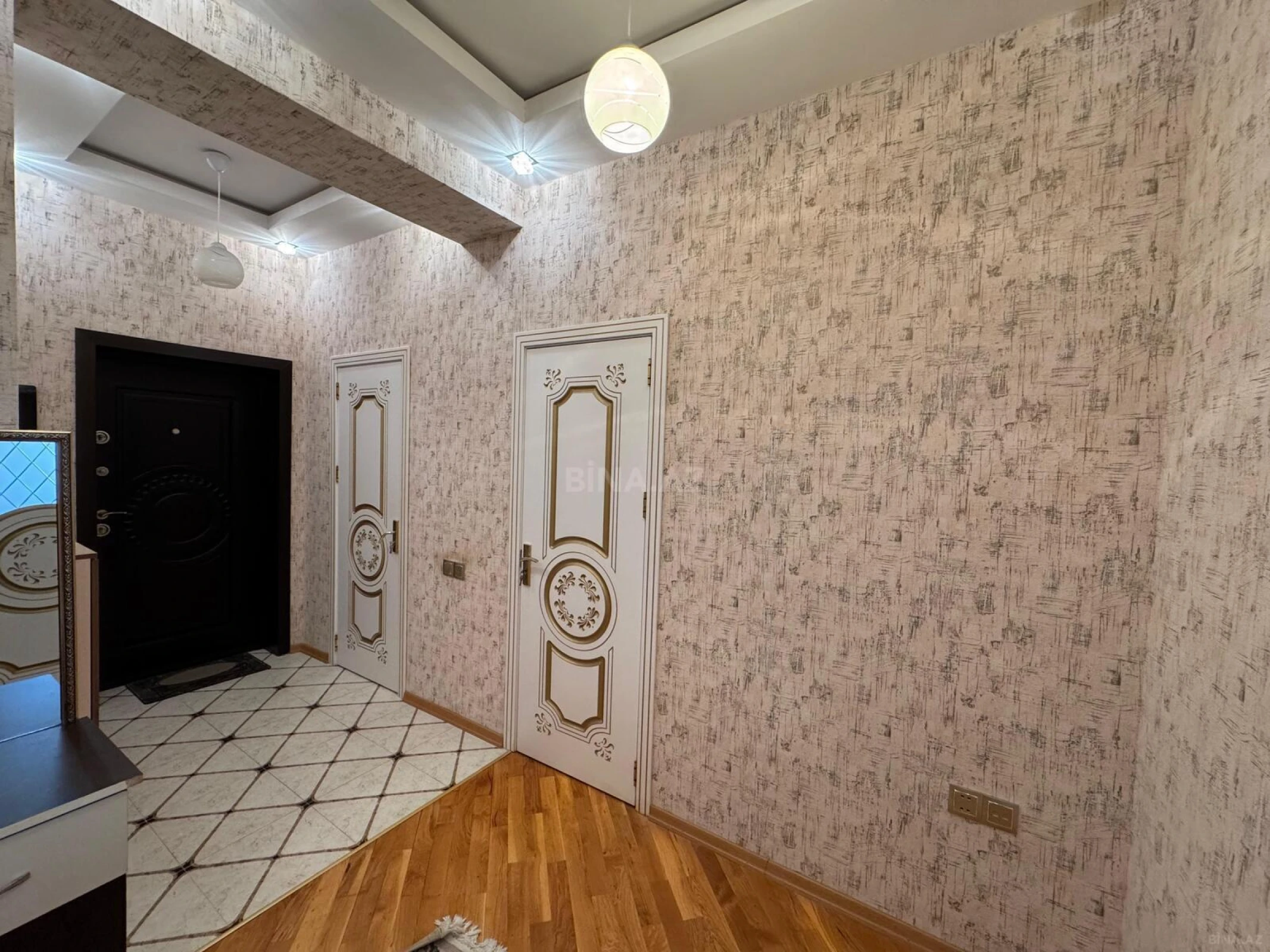 Satılır 3 otaqlı mənzil 90 m²