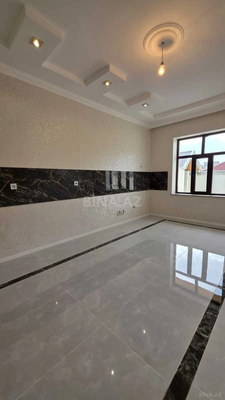 Satılır 6 otaqlı həyət evi 230 m²