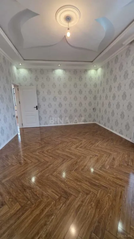 Satılır 6 otaqlı həyət evi 230 m²