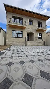 Satılır 6 otaqlı həyət evi 230 m²