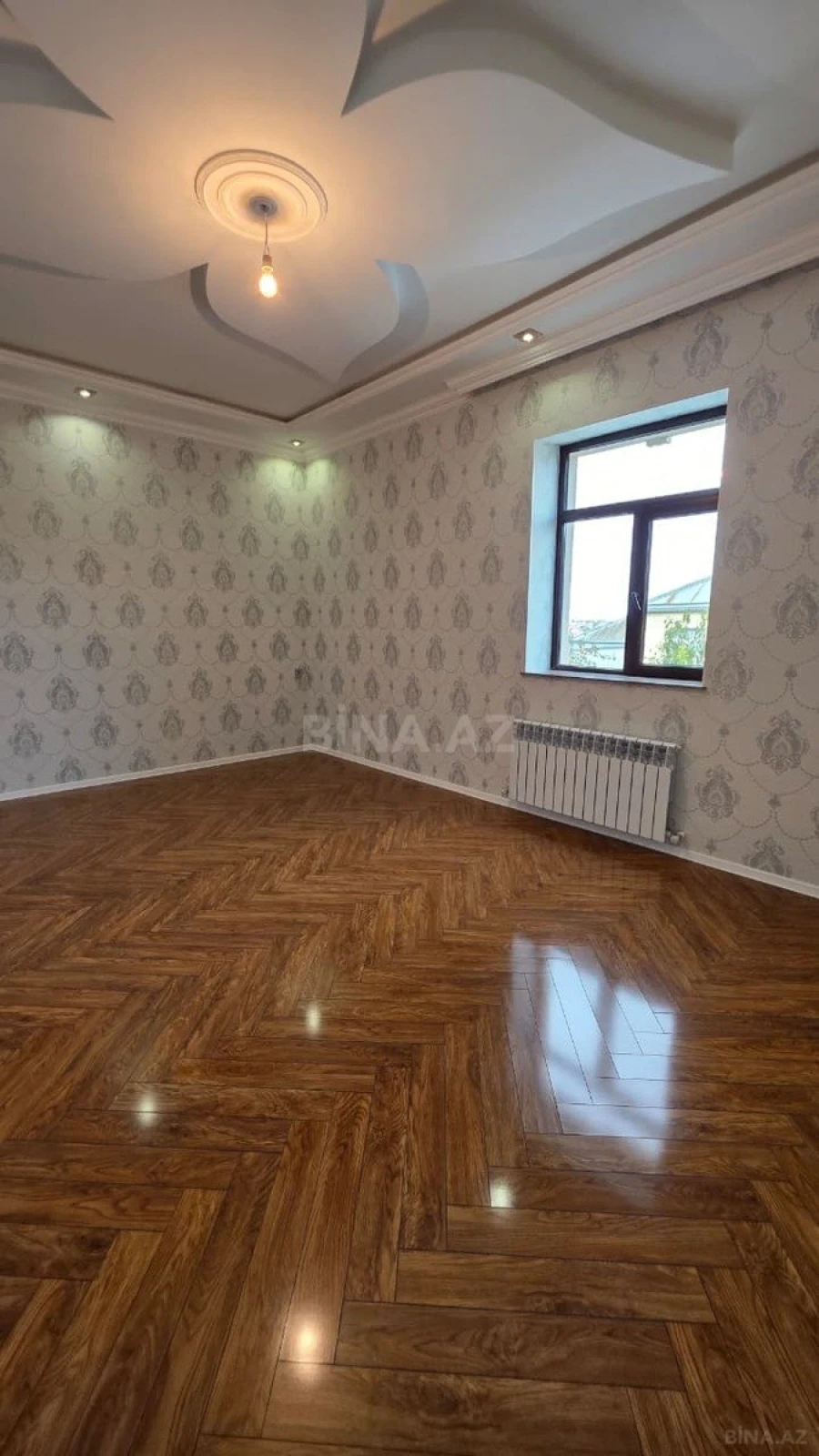 Satılır 6 otaqlı həyət evi 230 m²