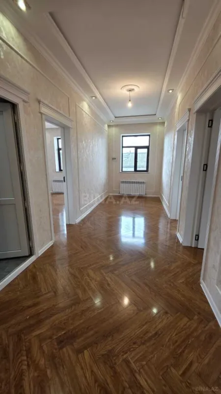 Satılır 6 otaqlı həyət evi 230 m²