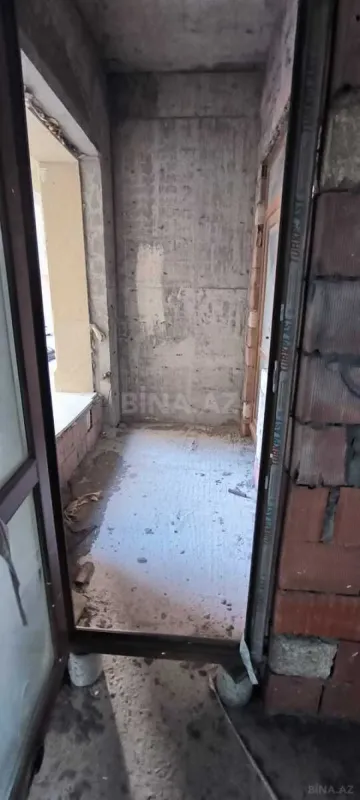 Satılır 3 otaqlı mənzil 145 m²