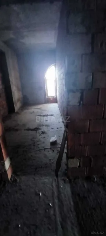 Satılır 3 otaqlı mənzil 145 m²