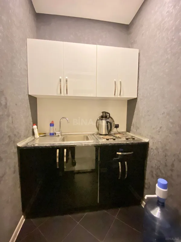 Satılır 2 otaqlı ofis 70.5 m²