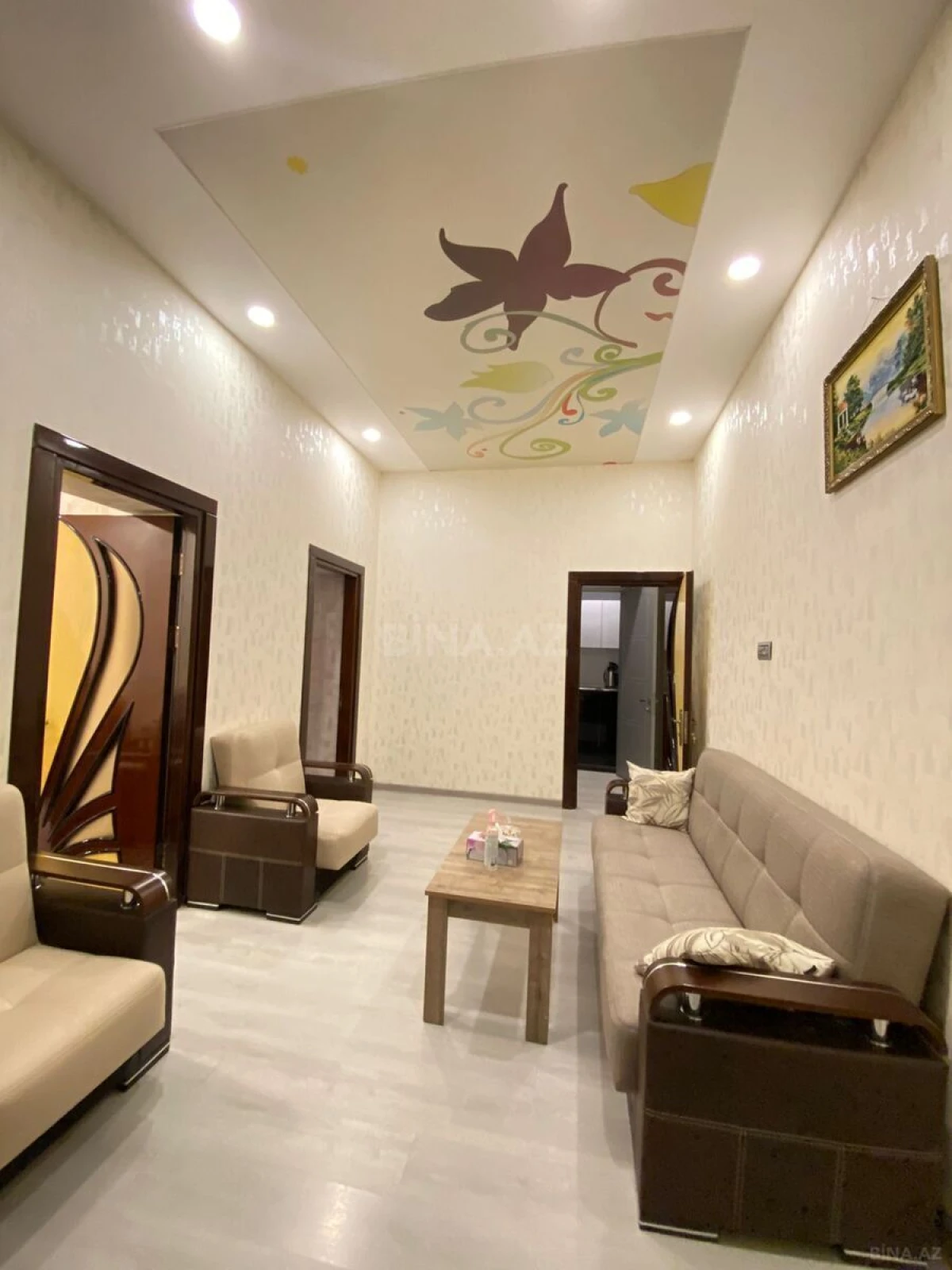 Satılır 2 otaqlı ofis 70.5 m²