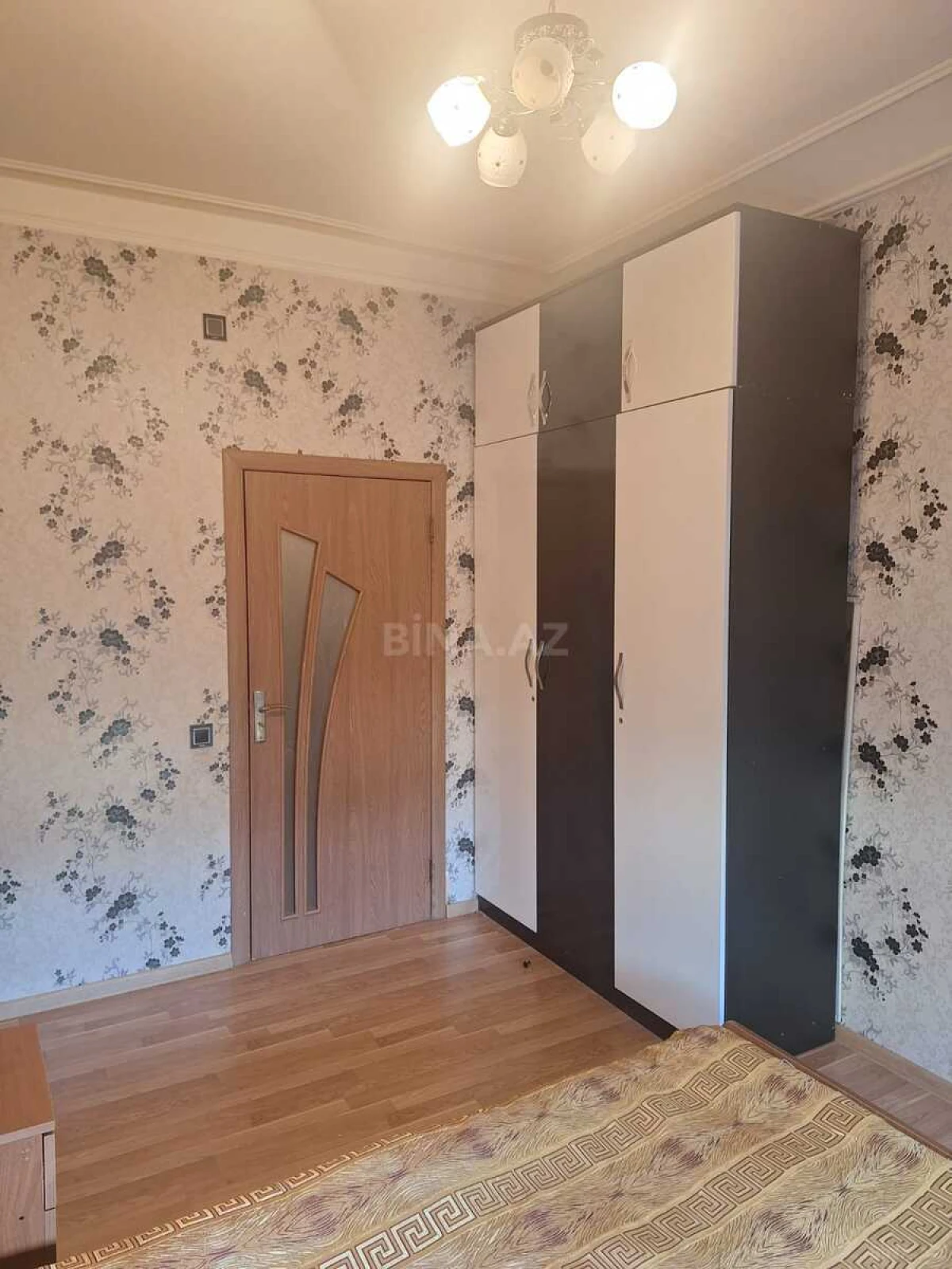 Satılır 2 otaqlı mənzil 56 m²