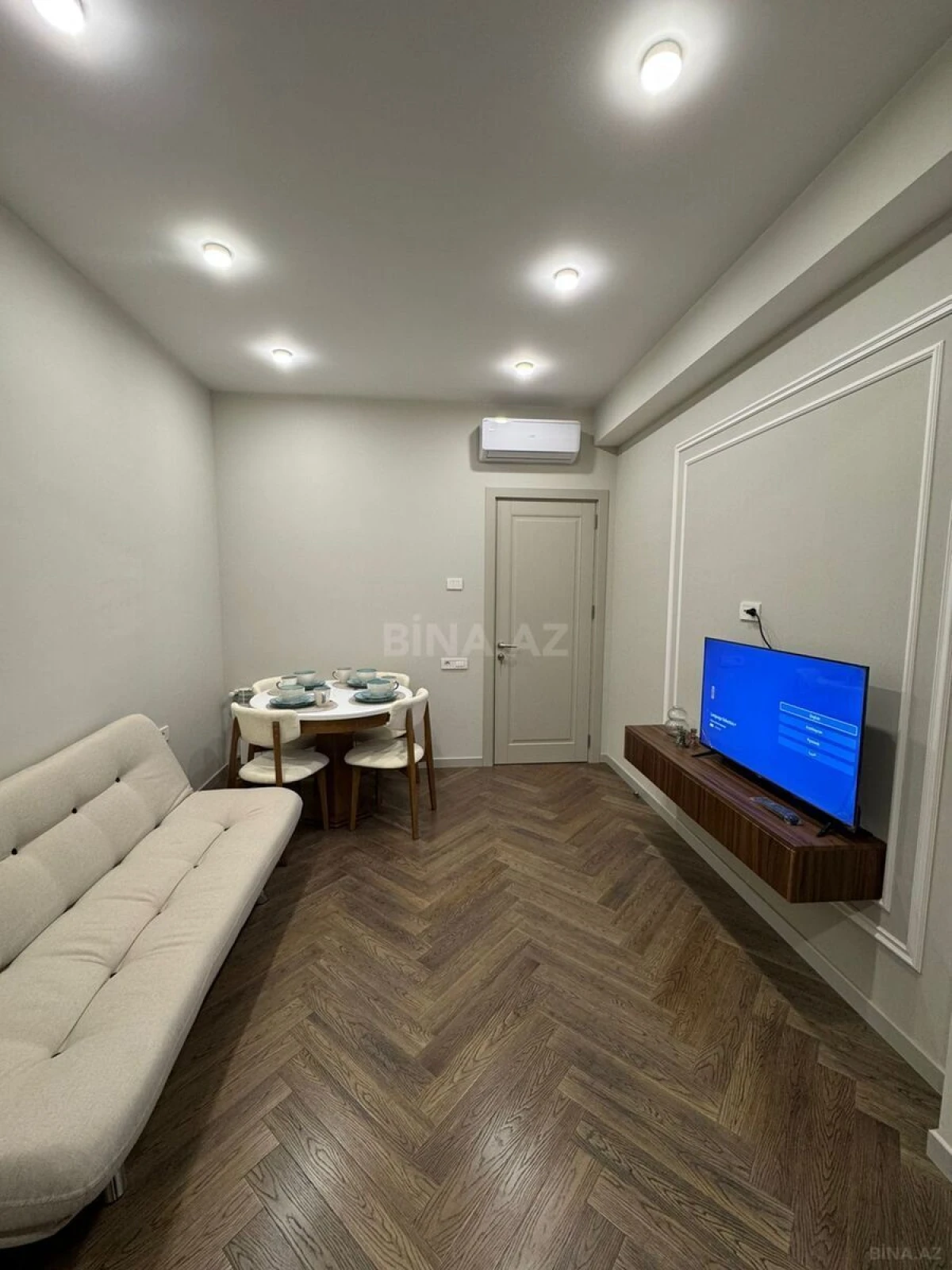 Satılır 2 otaqlı mənzil 54 m²