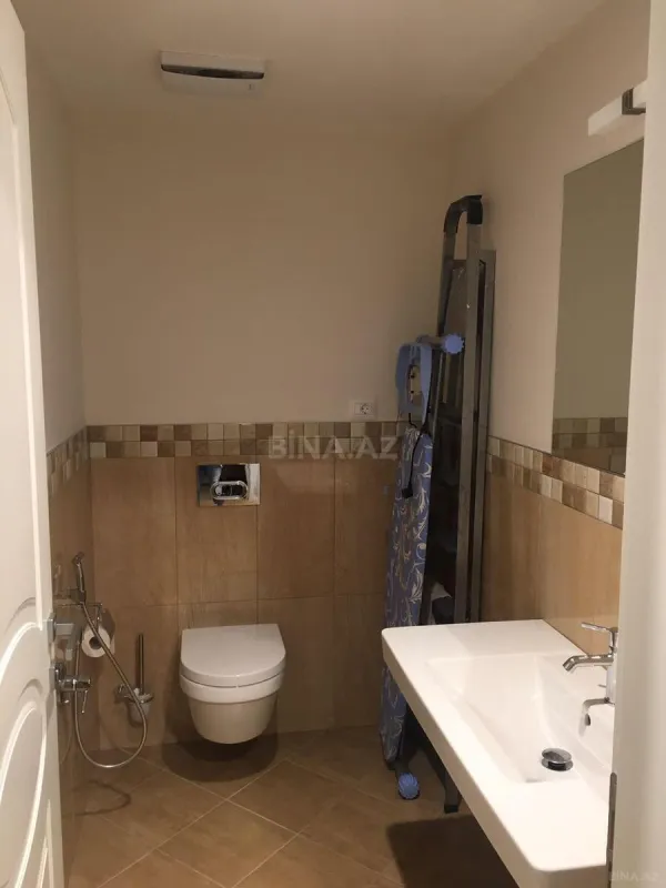 Kirayə verilir 2 otaqlı mənzil 84 m²