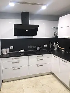 Kirayə verilir 2 otaqlı mənzil 84 m²