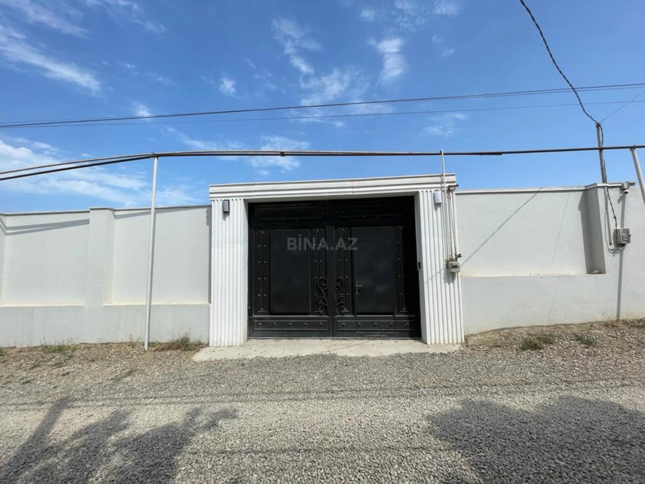 Satılır 5 otaqlı həyət evi 275 m²