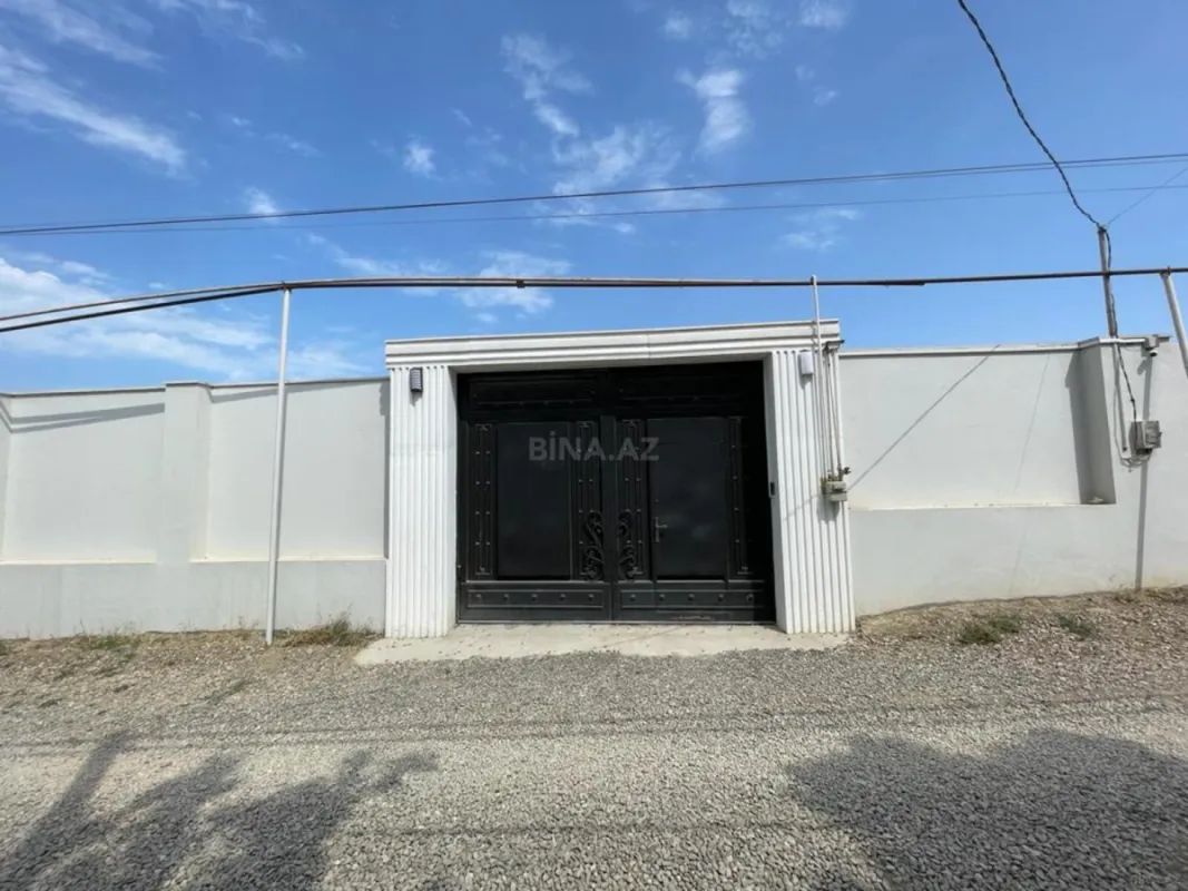 Satılır 5 otaqlı həyət evi 275 m²
