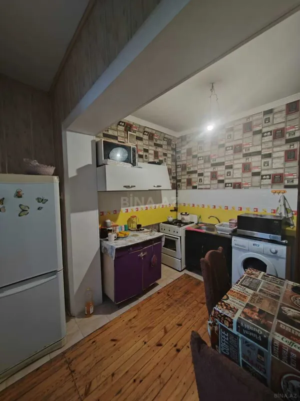 Satılır 4 otaqlı mənzil 100 m²