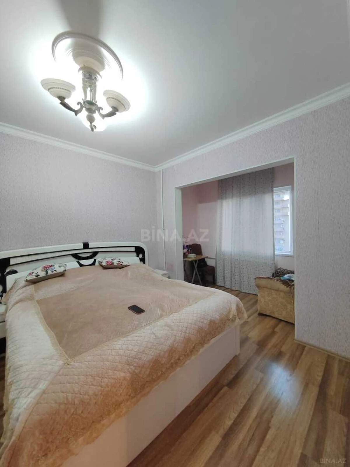 Satılır 4 otaqlı mənzil 100 m²