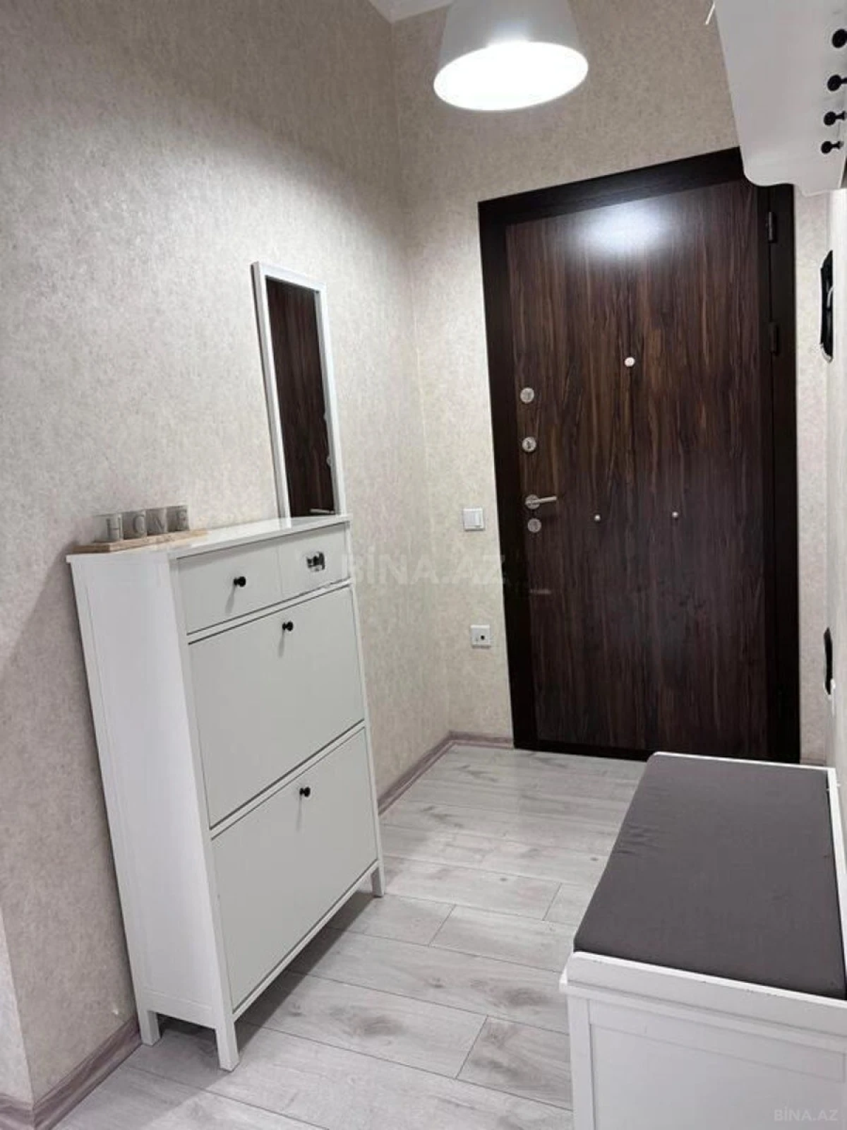 Satılır 3 otaqlı mənzil 101 m²
