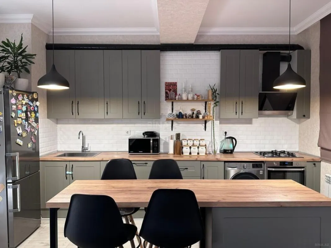 Satılır 3 otaqlı mənzil 101 m²