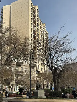 Satılır 4 otaqlı mənzil 150 m² — Bakı, İçərişəhər 4 otaq 150.00 m²