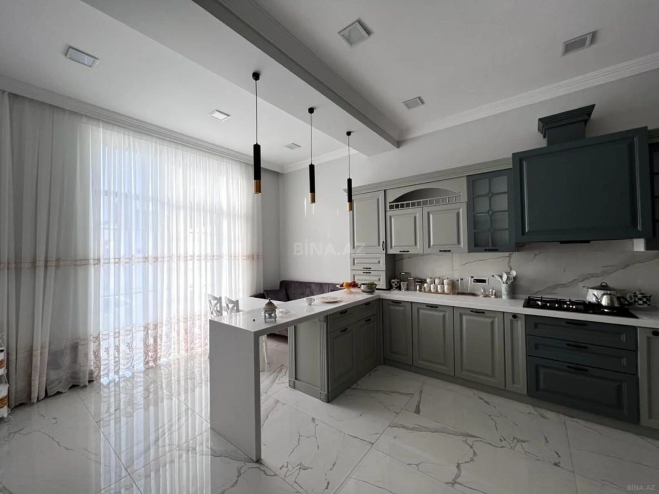 Kirayə verilir 5 otaqlı həyət evi 400 m²