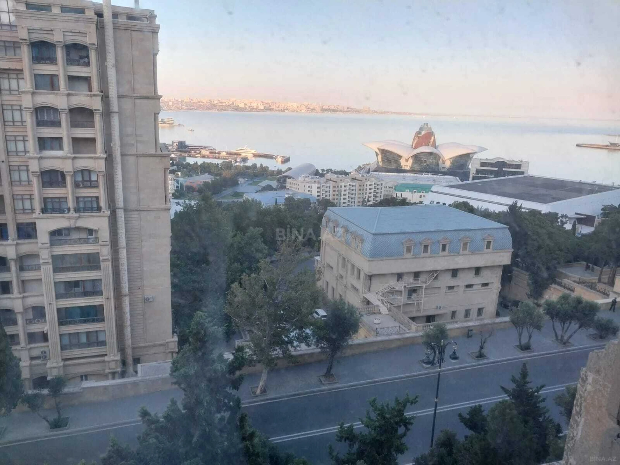 Satılır 3 otaqlı mənzil 100 m²