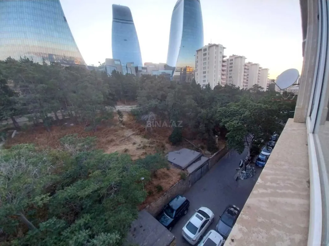 Satılır 3 otaqlı mənzil 100 m²