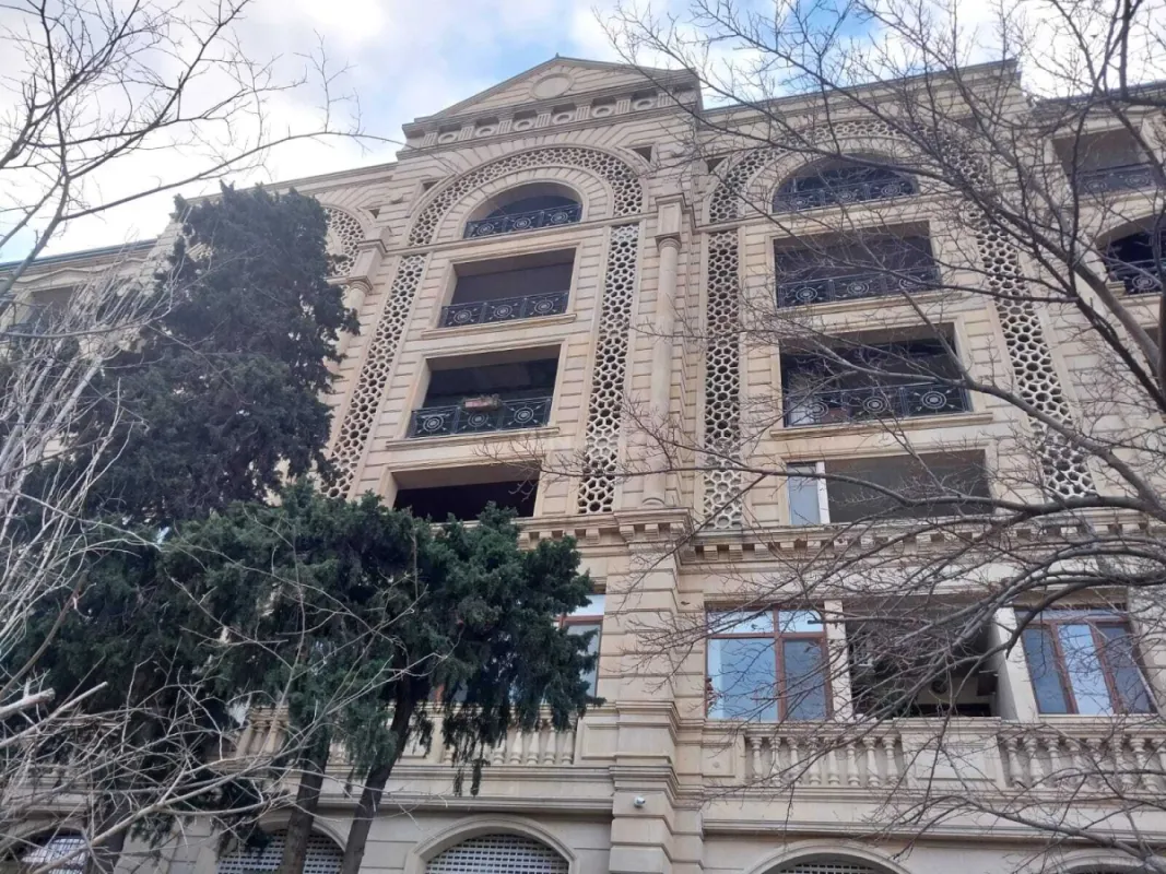 Satılır 3 otaqlı mənzil 100 m²