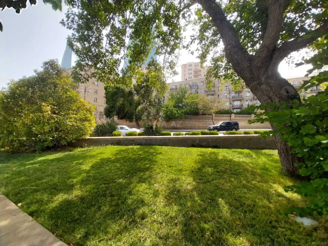 Satılır 3 otaqlı mənzil 100 m²