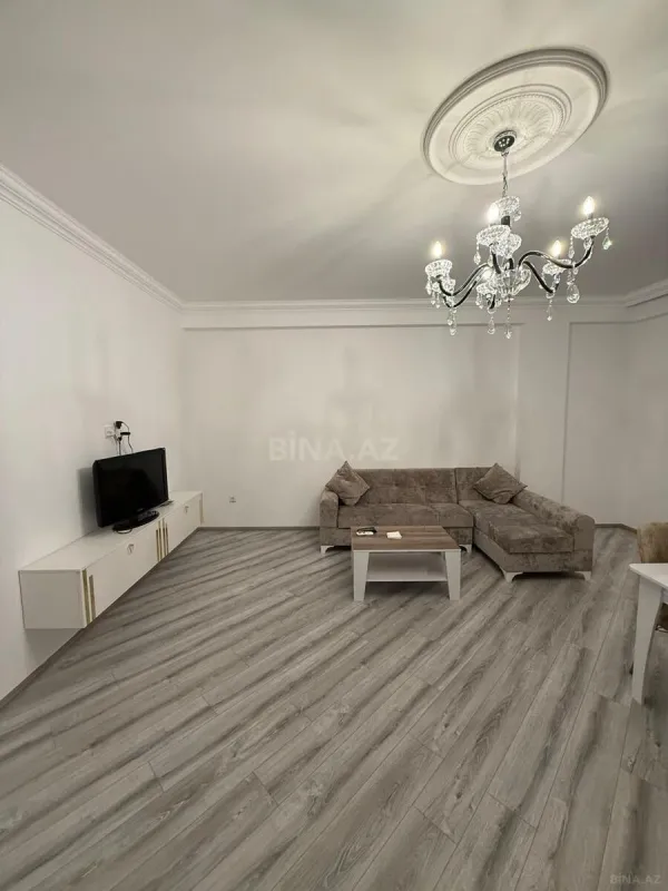 Kirayə verilir 3 otaqlı mənzil 110 m²