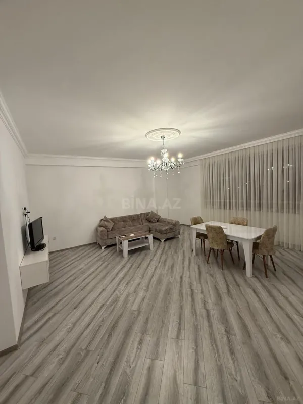 Kirayə verilir 3 otaqlı mənzil 110 m²