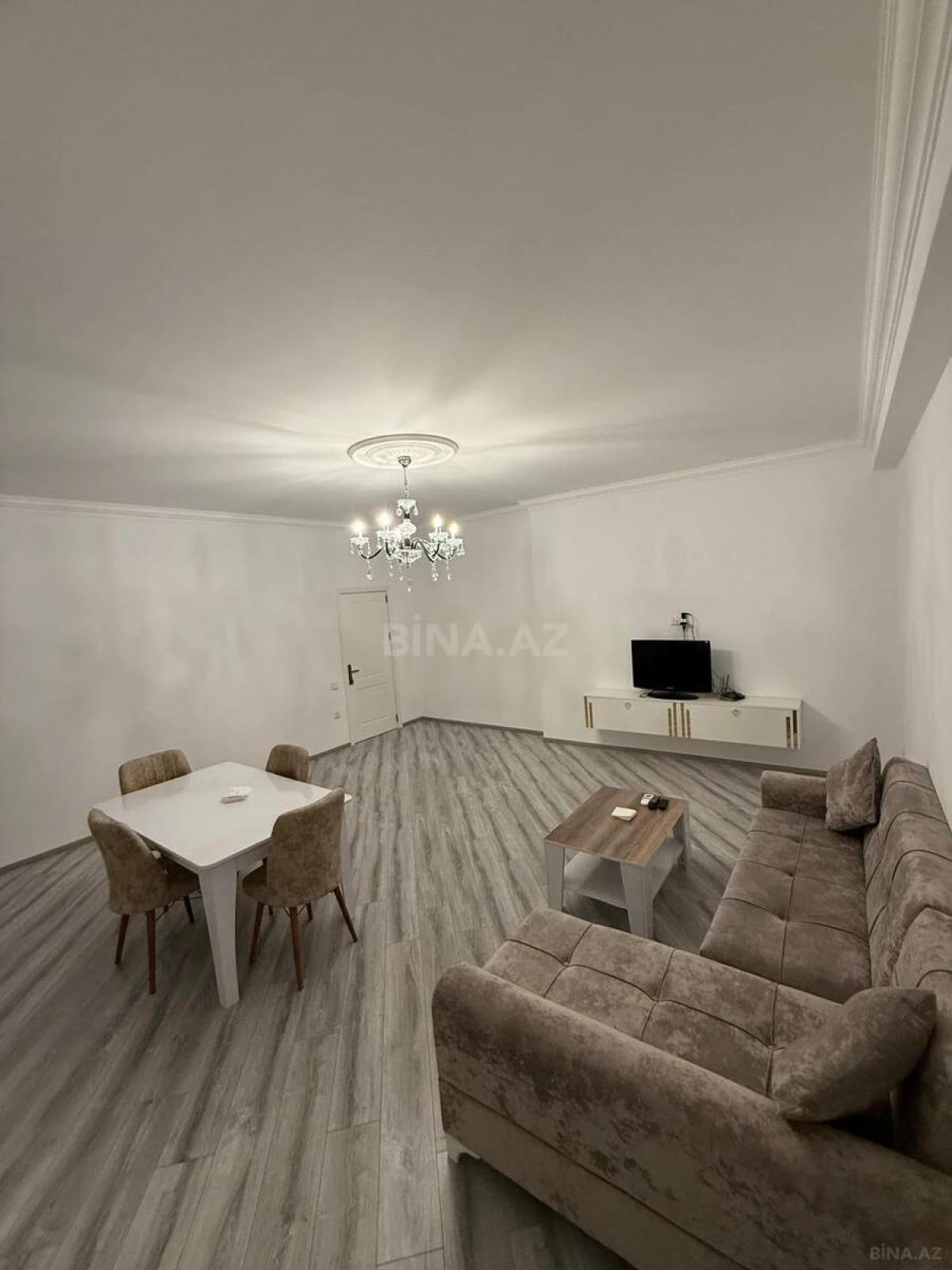 Kirayə verilir 3 otaqlı mənzil 110 m²