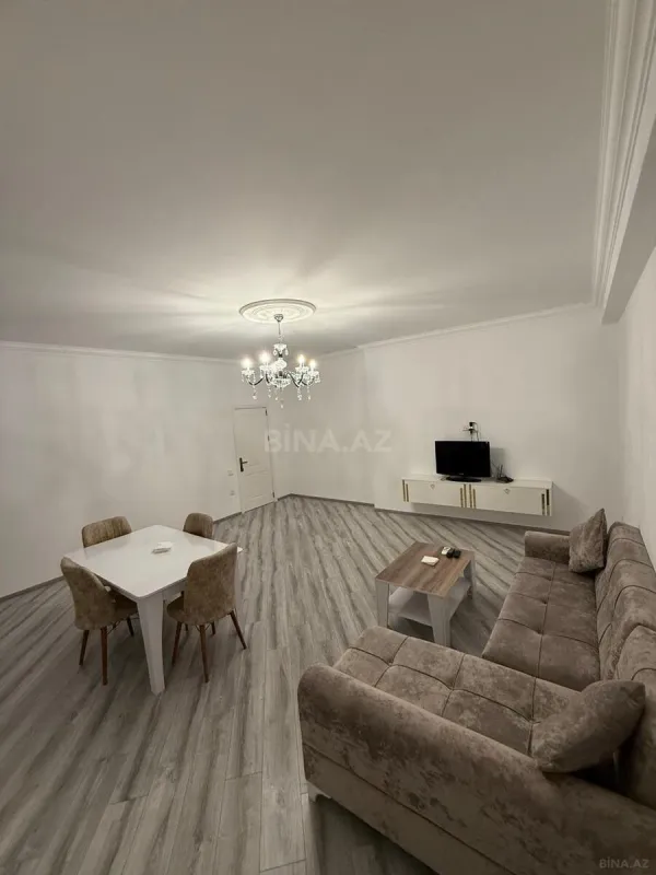 Kirayə verilir 3 otaqlı mənzil 110 m²