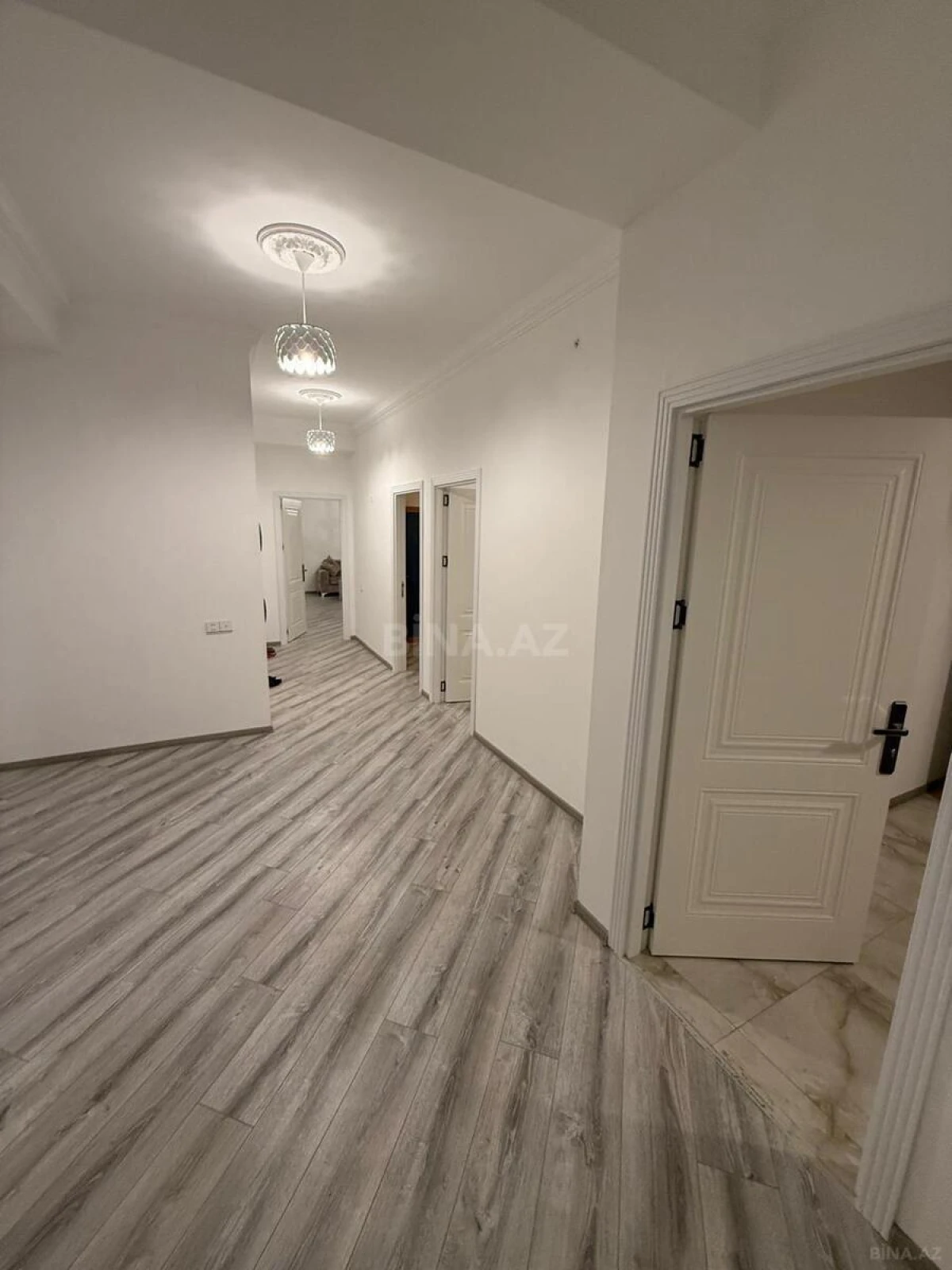 Kirayə verilir 3 otaqlı mənzil 110 m²