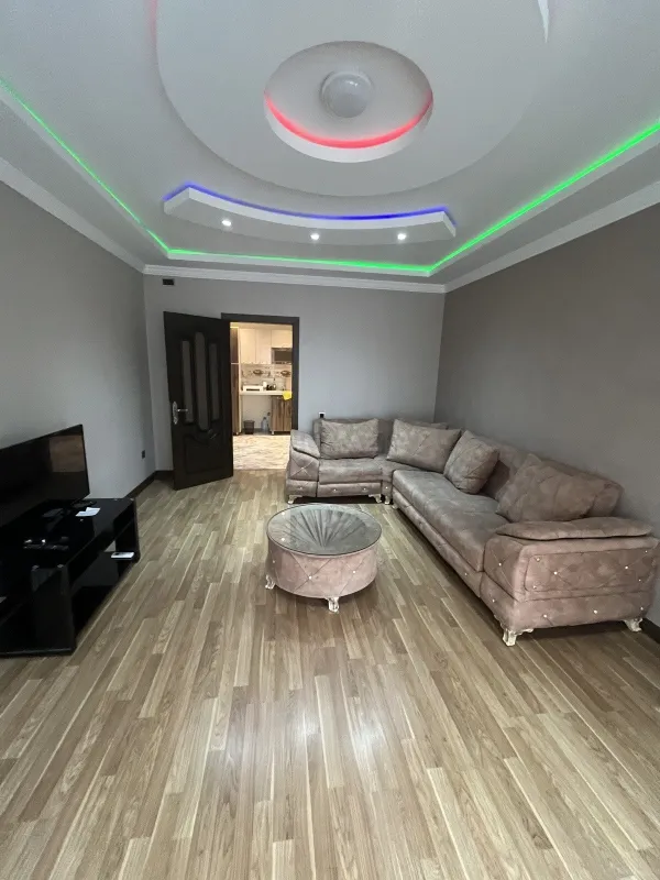Satılır 3 otaqlı mənzil 100 m²