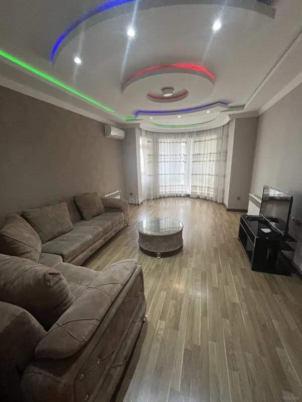 Satılır 3 otaqlı mənzil 100 m²