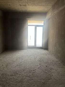 Satılır 3 otaqlı mənzil 190 m²