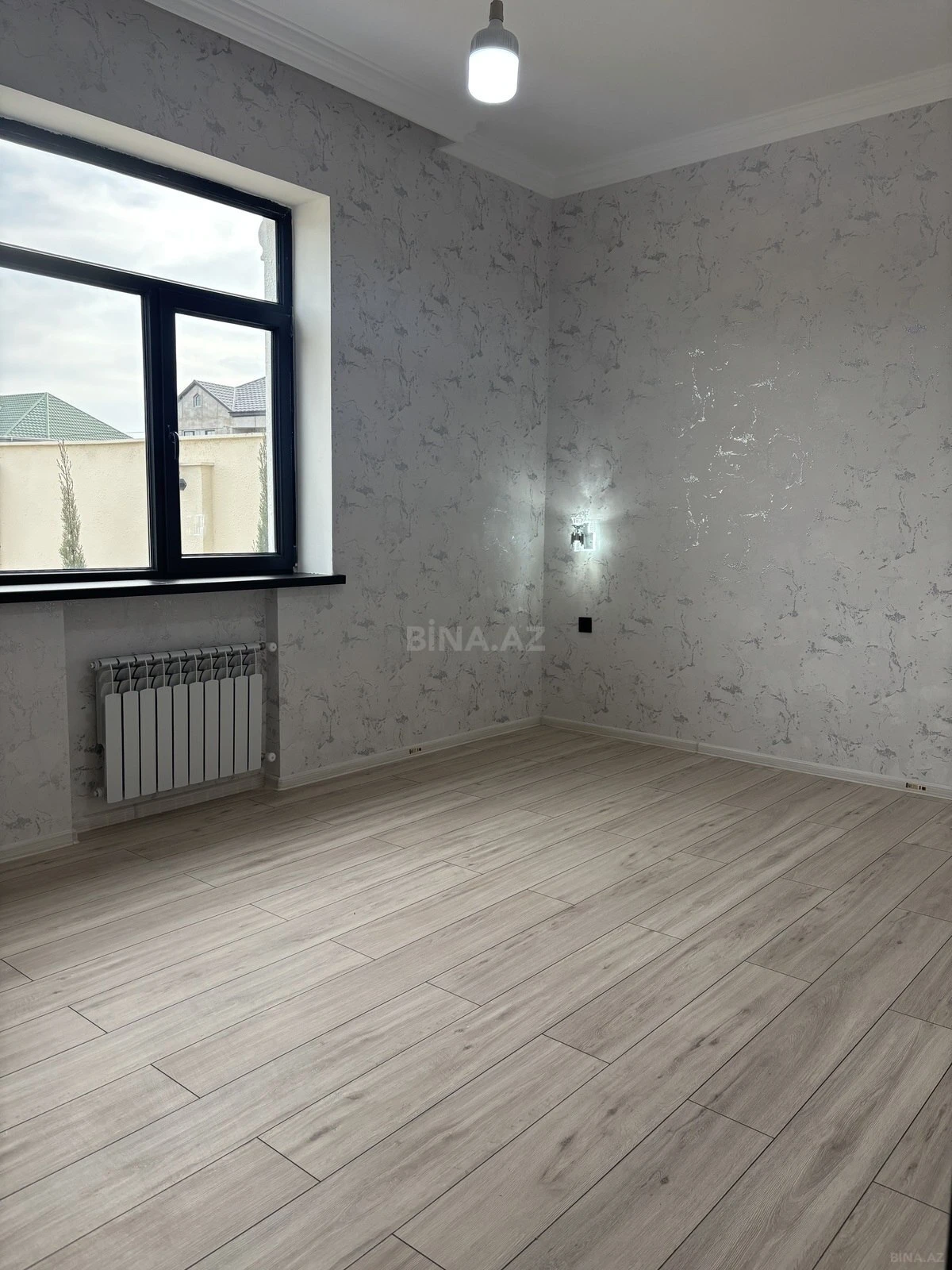 Satılır 4 otaqlı həyət evi 170 m²