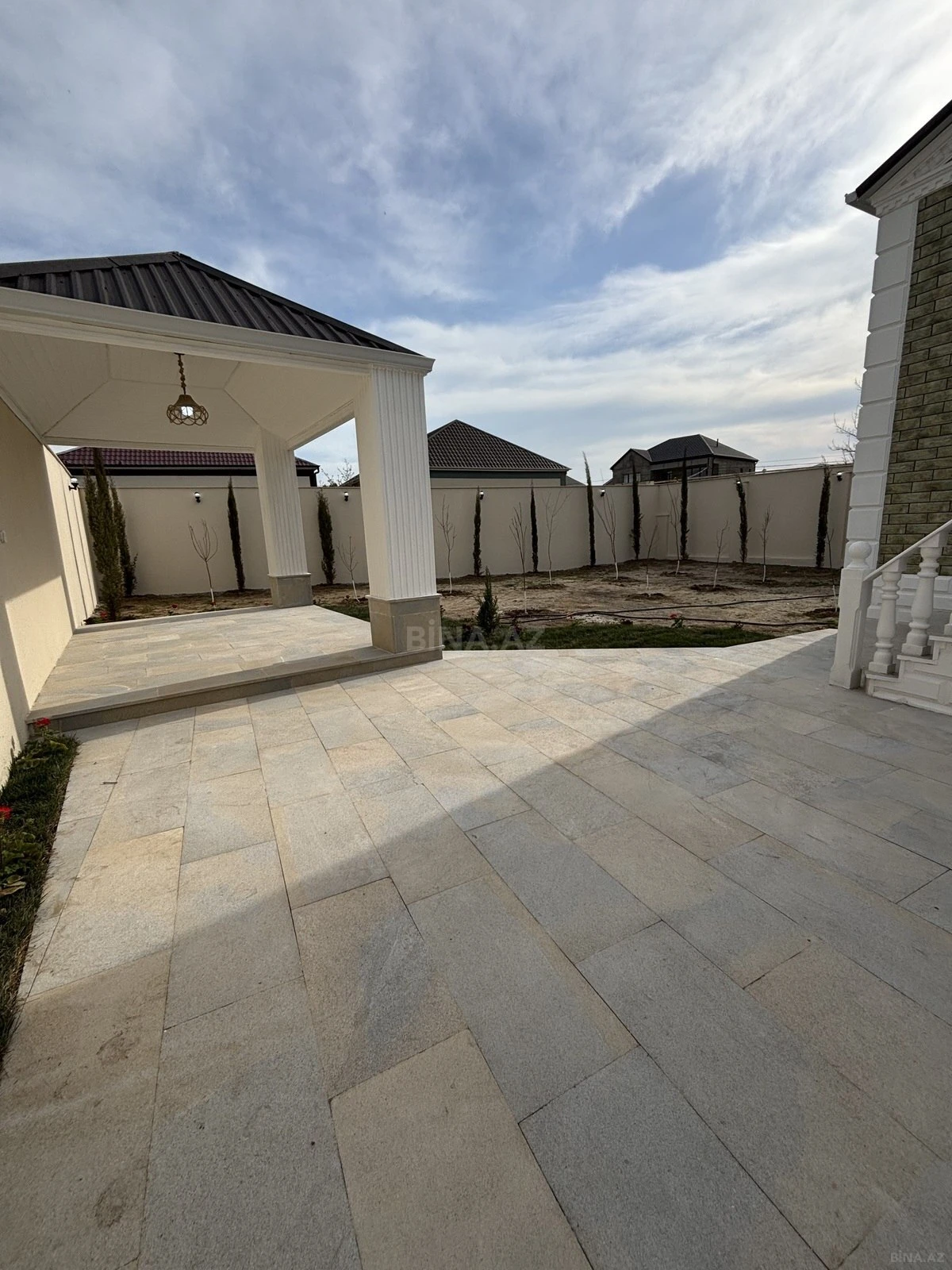 Satılır 4 otaqlı həyət evi 170 m²