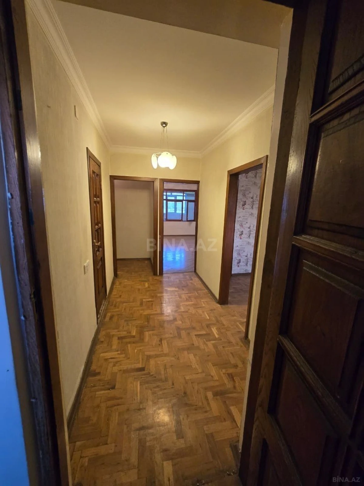 Satılır 3 otaqlı mənzil 110 m²