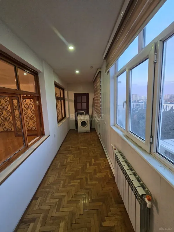 Satılır 3 otaqlı mənzil 110 m²