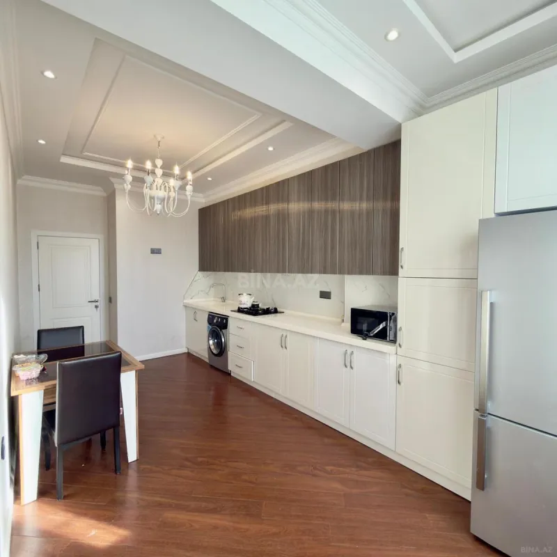 Satılır 3 otaqlı mənzil 117 m²